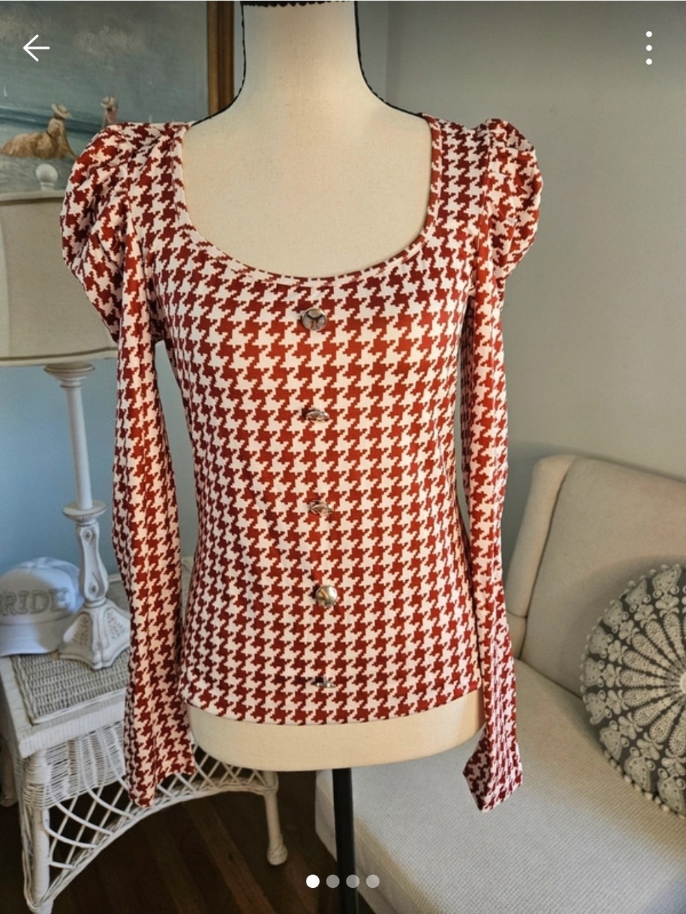 Red & White Houndstooth Scoop Neck Long-Sleeve Top